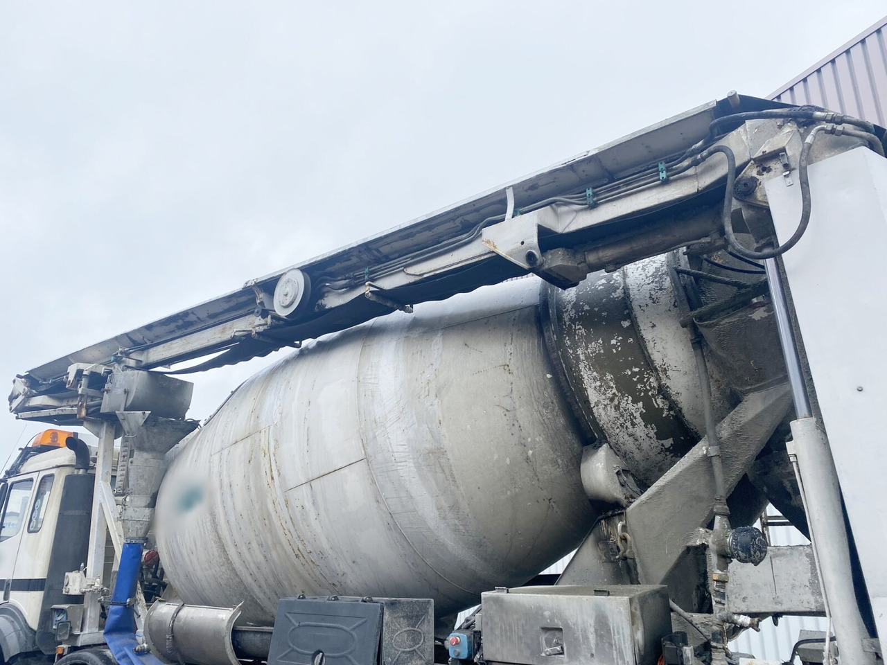Mikser za beton Mercedes-Benz SK II 3234 B 8x4/4 SK II 3234 B 8x4/4, LT Betonmischer, Förderband, Funk, 9cbm: slika 6