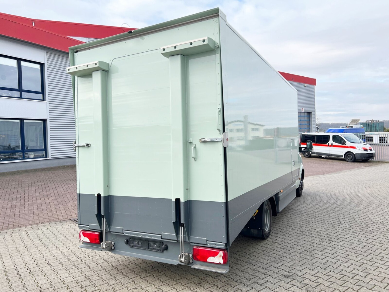 Furgon Mercedes-Benz Sprinter 516 FG 4x2 Sprinter 516 FG 4x2, MBUX, Autotransporter Comear: slika 10
