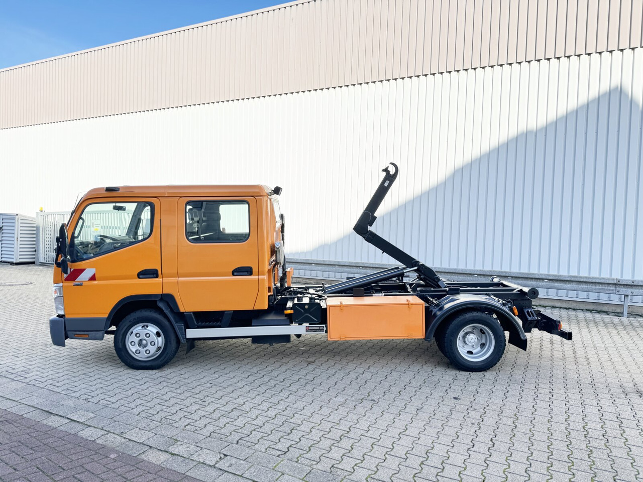 Kamion sa hidrauličnom kukom Mitsubishi Canter Fuso 6C15D 4x2 Doka Canter Fuso 6C15D 4x2 Doka, City-Abroller: slika 13