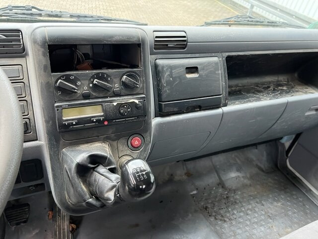 Mitsubishi Canter Fuso 7C15D 4x2 Canter Fuso 7C15D 4x2 - Istovarivač: slika 5 Mitsubishi Canter Fuso 7C15D 4x2 Canter Fuso 7C15D 4x2 - Istovarivač: slika 5