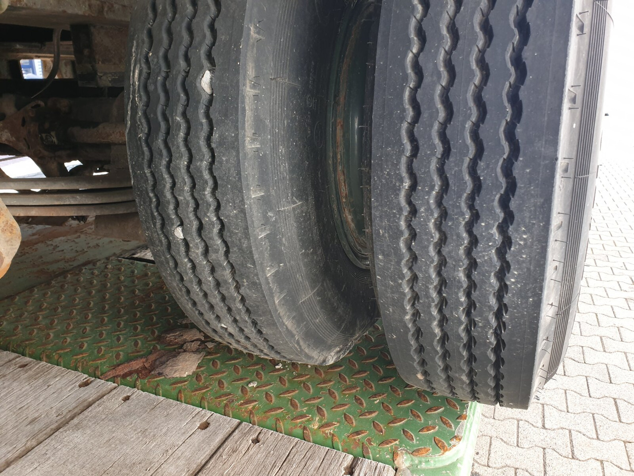 P 528/803-01 BLUMHARDT P 528/803-01, 3-Achs Satteltieflader, Ex- - Niska poluprikolica za prevoz: slika 5 P 528/803-01 BLUMHARDT P 528/803-01, 3-Achs Satteltieflader, Ex- - Niska poluprikolica za prevoz: slika 5