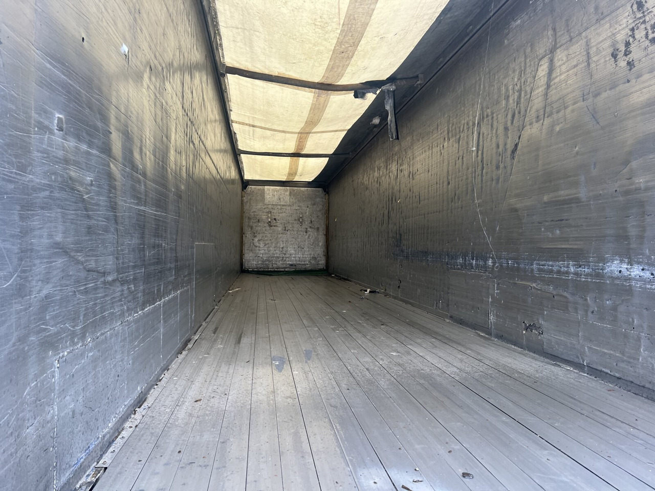 Kraker CF 200 Kraker CF 200 Schubbodenauflieger, ca. 92m³ - Poluprikolica: slika 2 Kraker CF 200 Kraker CF 200 Schubbodenauflieger, ca. 92m³ - Poluprikolica: slika 2