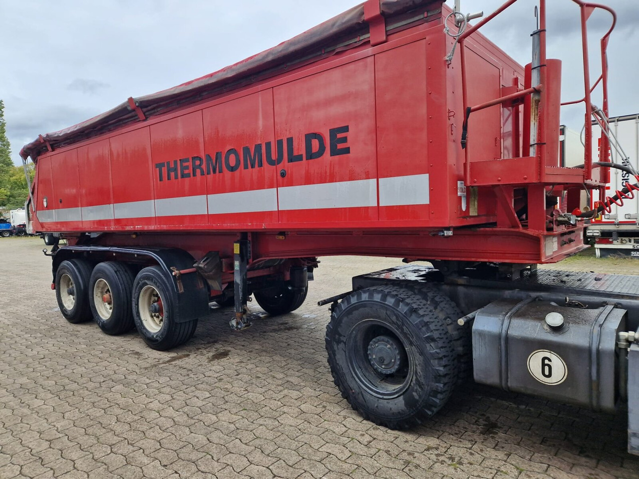 Meierling MSK 24 MSK 24 Voll-Alu Iso-Kastenmulde, ca. 25m³, 2x vorhanden - Poluprikolica: slika 2 Meierling MSK 24 MSK 24 Voll-Alu Iso-Kastenmulde, ca. 25m³, 2x vorhanden - Poluprikolica: slika 2