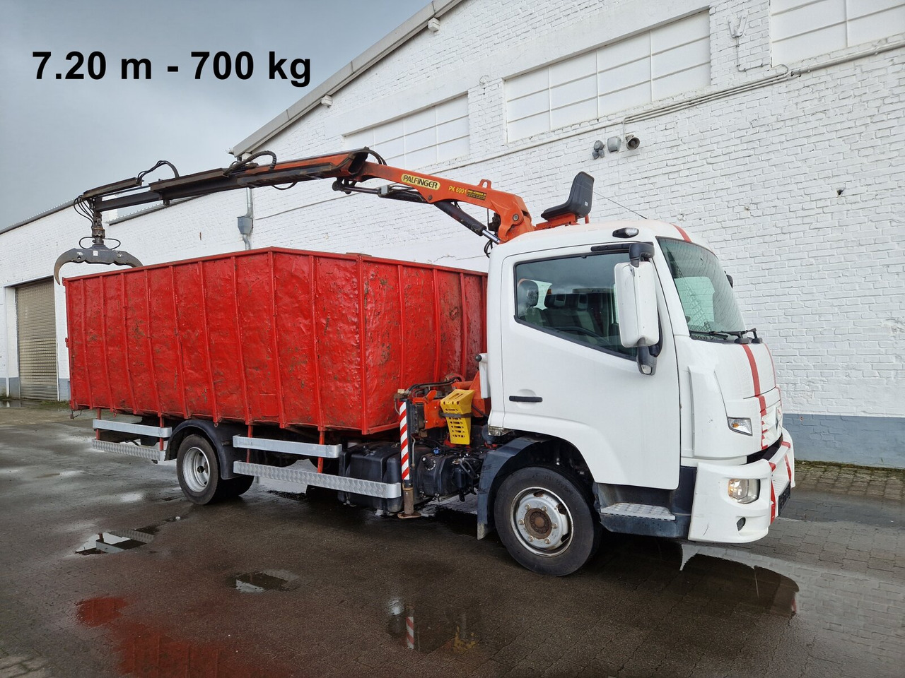 Renault D 180.75 4x2 D 180.75 4x2 mit Kran Palfinger PK6001 - Kamion sa dizalicom, Kamion sa zatvorenim sandukom: slika 1 Renault D 180.75 4x2 D 180.75 4x2 mit Kran Palfinger PK6001 - Kamion sa dizalicom, Kamion sa zatvorenim sandukom: slika 1