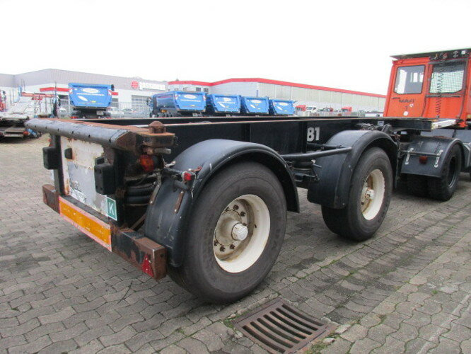 SC 24-36 - Poluprikolica za prevoz kontejnera/ Poluprikolica sa promenjivim sandukom: slika 4 SC 24-36 - Poluprikolica za prevoz kontejnera/ Poluprikolica sa promenjivim sandukom: slika 4