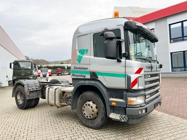 Kamion sa golom šasijom i zatvorenom kabinom Scania 124G 420 4x2 124G 420 4x2, Retarder: slika 9
