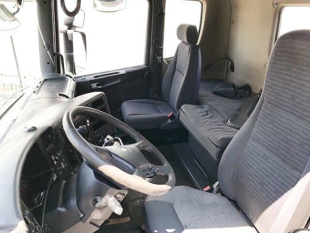 Scania R420 6x2/4 R420 6x2/4 Vorlauflenk-/Liftachse - Kamion za utovaranje kontejnera: slika 5 Scania R420 6x2/4 R420 6x2/4 Vorlauflenk-/Liftachse - Kamion za utovaranje kontejnera: slika 5