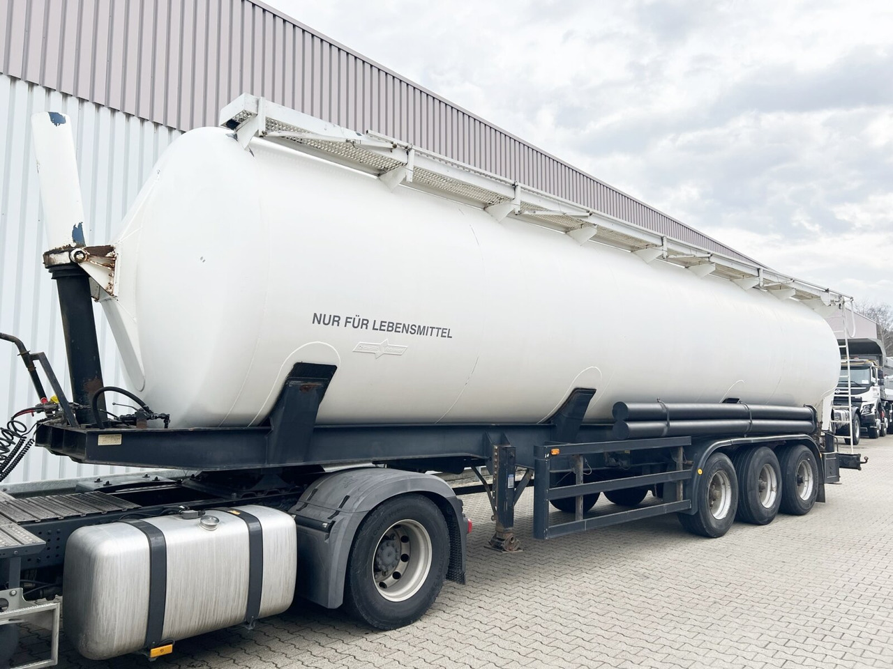 Spitzer SK 2453 ZIC SK 2453 ZIC, Kippsilo ca. 53m³ - Silo cisterna: slika 1 Spitzer SK 2453 ZIC SK 2453 ZIC, Kippsilo ca. 53m³ - Silo cisterna: slika 1