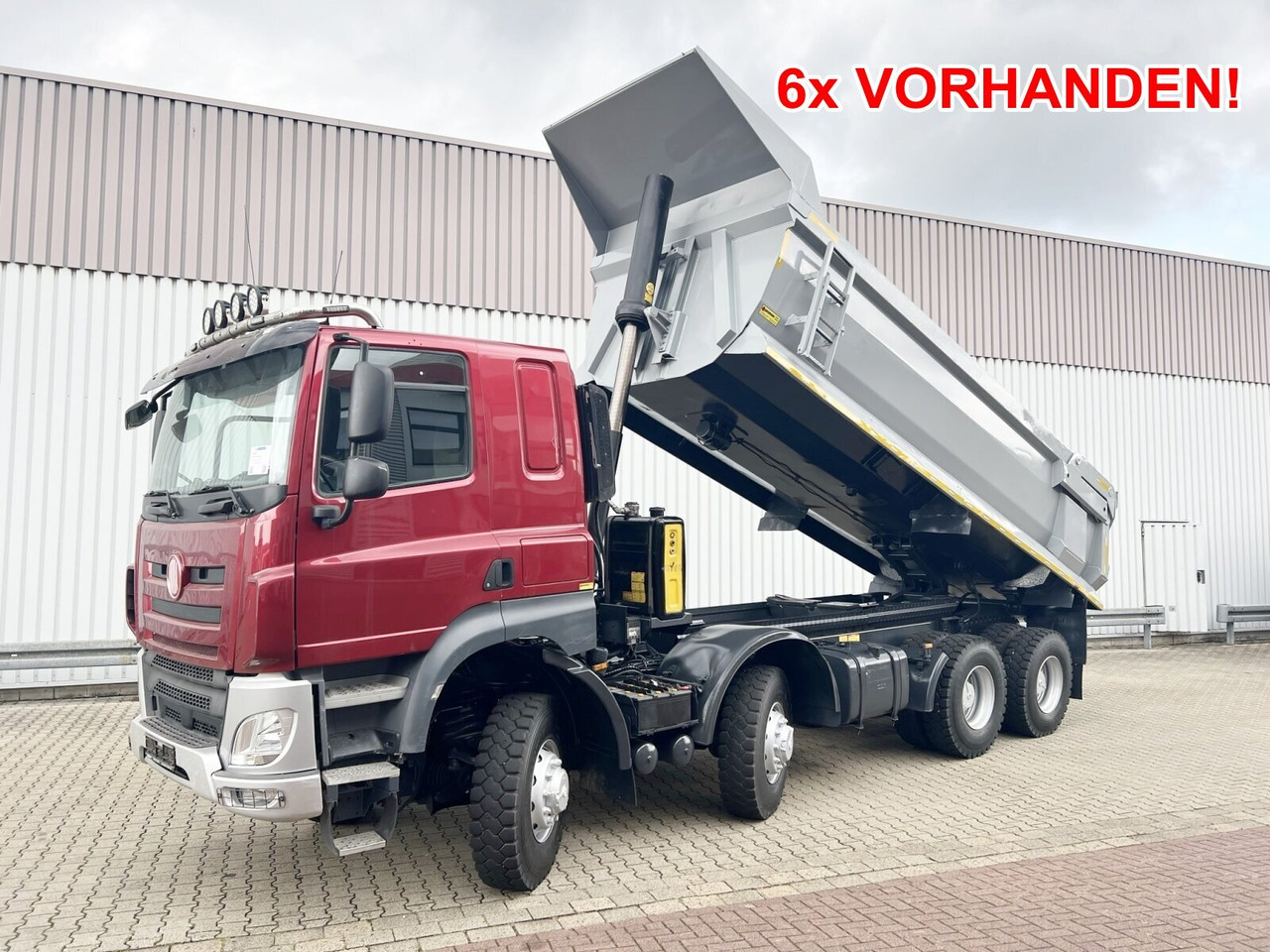 Tatra Phoenix 8x8 Phoenix 8x8, Stahlmulde ca. 22m³, hydr. Heckklappe - Kiper: slika 1 Tatra Phoenix 8x8 Phoenix 8x8, Stahlmulde ca. 22m³, hydr. Heckklappe - Kiper: slika 1