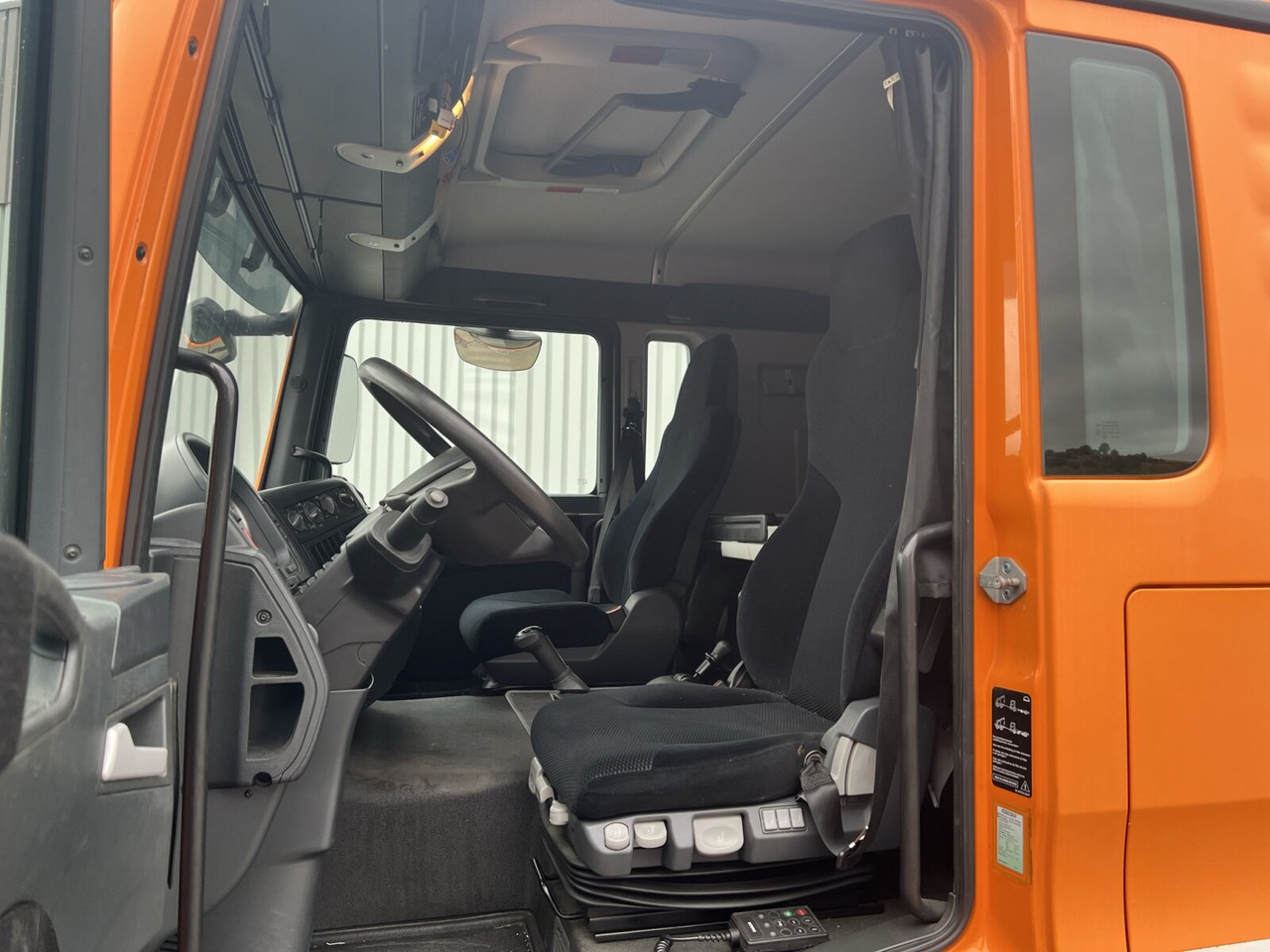 MAN TGL 8.220 4X2 BL TGL 8.220 4X2 BL - Tegljač: slika 2 MAN TGL 8.220 4X2 BL TGL 8.220 4X2 BL - Tegljač: slika 2