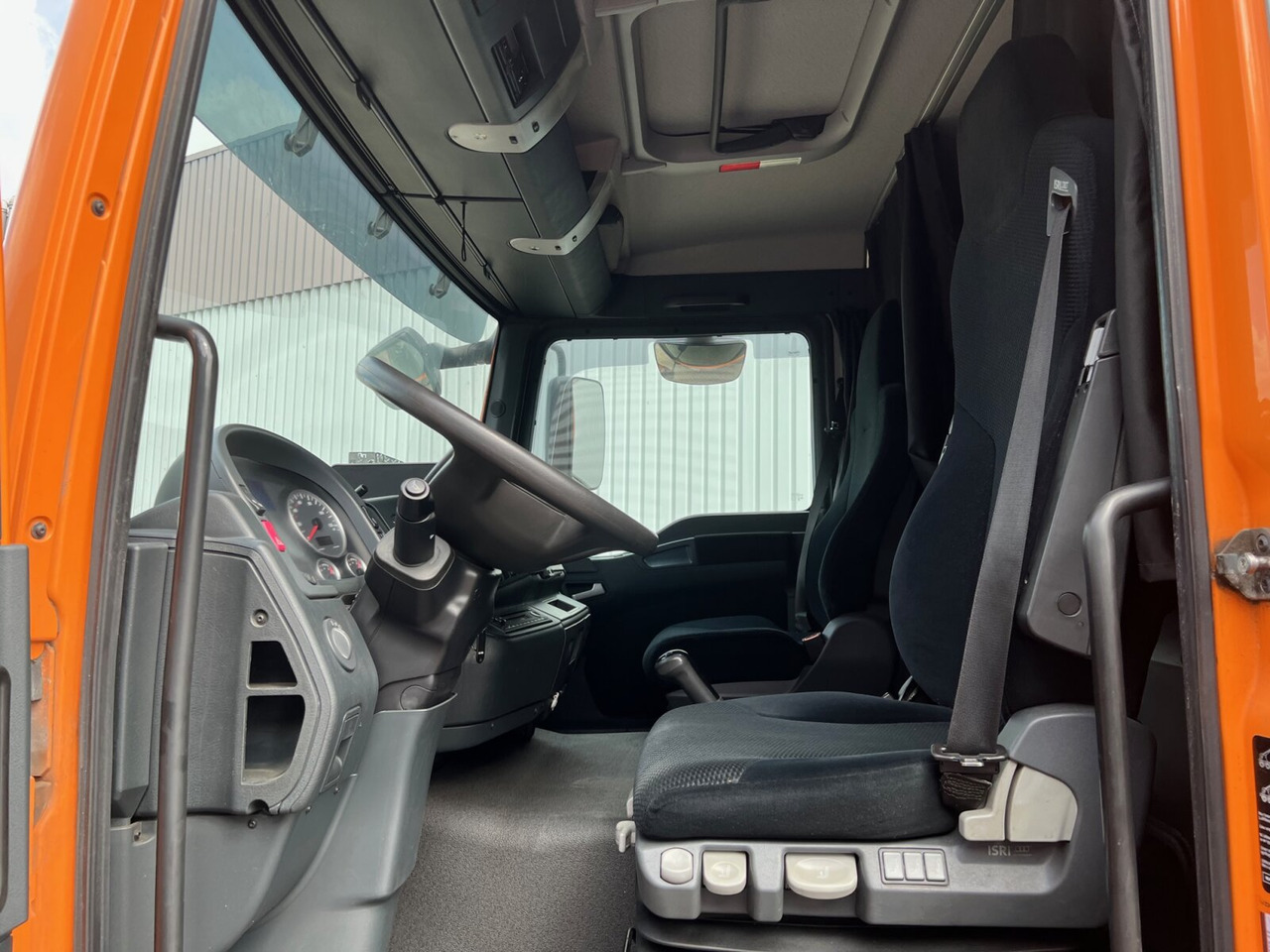 Interior photo 2: Tegljač MAN TGL 8.220 4X2 BL TGL 8.220 4X2 BL