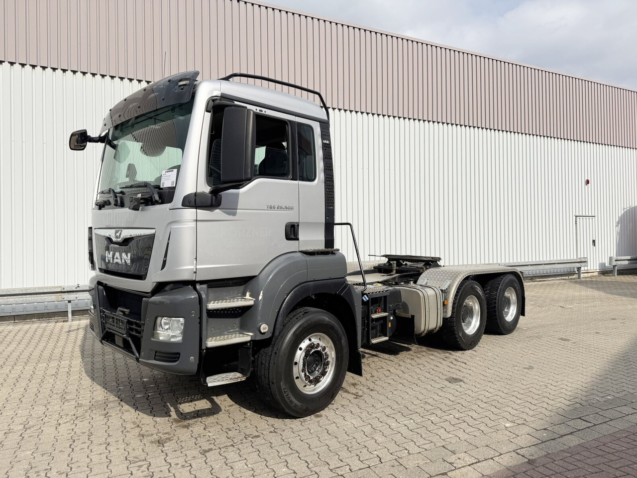 MAN TGS 26.500 6x4 BLS TGS 26.500 6x4 BLS, PriTarder, Navi, Hydraulik - Tegljač: slika 1 MAN TGS 26.500 6x4 BLS TGS 26.500 6x4 BLS, PriTarder, Navi, Hydraulik - Tegljač: slika 1