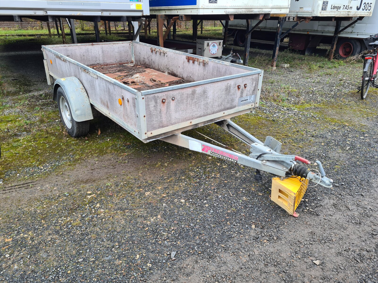 Trebbiner Anh Pritsche TREBBINER FAHRZEUGWERK, 1.500 kg - Prikolica za automobil: slika 1 Trebbiner Anh Pritsche TREBBINER FAHRZEUGWERK, 1.500 kg - Prikolica za automobil: slika 1