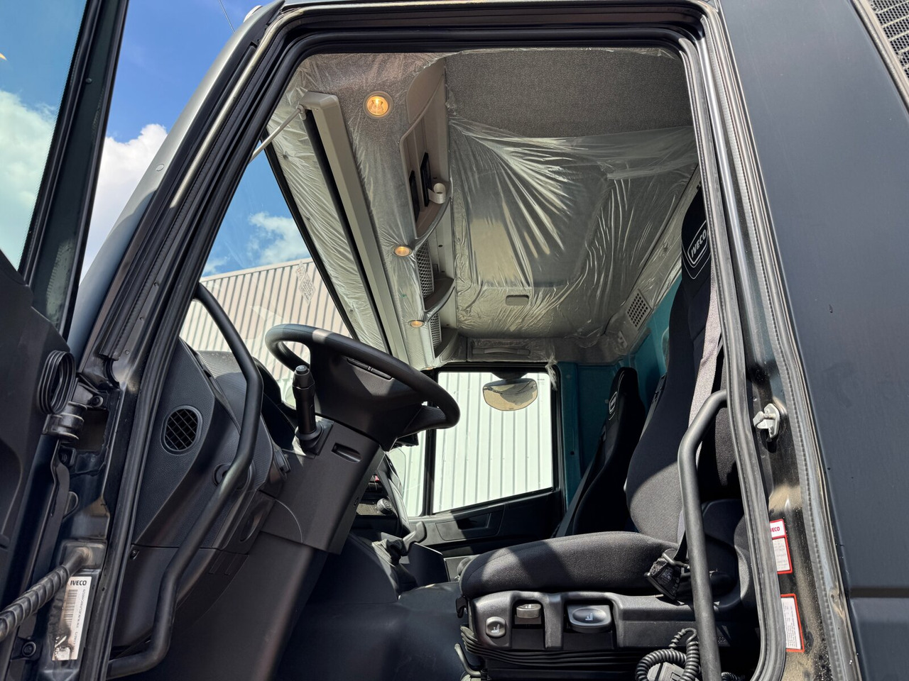 X-Way AD360X40Z/P 8x4 X-Way AD360X40Z/P 8x4 - Istovarivač: slika 2 X-Way AD360X40Z/P 8x4 X-Way AD360X40Z/P 8x4 - Istovarivač: slika 2