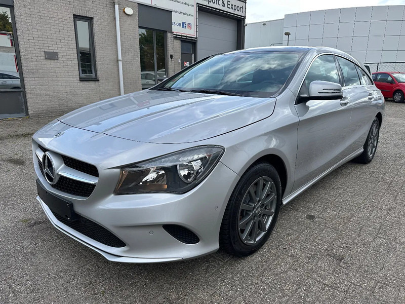 Mercedes-Benz CLA-Klasse 200 D - SHOOTING BRAKE + SUNROOF + NAVI - Automobil: slika 1 Mercedes-Benz CLA-Klasse 200 D - SHOOTING BRAKE + SUNROOF + NAVI - Automobil: slika 1
