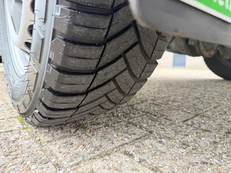 Dostavno vozilo sa zatvorenim sandukom Mercedes-Benz Sprinter 316 CDI 2.2 + AIRCO + NL VAN: slika 15