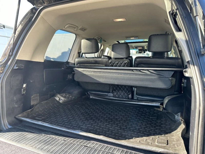 Toyota Land Cruiser V8 LAND CRUISER 200 V8 + CAMERA 360 + FRIDGE + DIESEL + ONLY EXPORT - SUVSUV: slika 4 Toyota Land Cruiser V8 LAND CRUISER 200 V8 + CAMERA 360 + FRIDGE + DIESEL + ONLY EXPORT - SUVSUV: slika 4