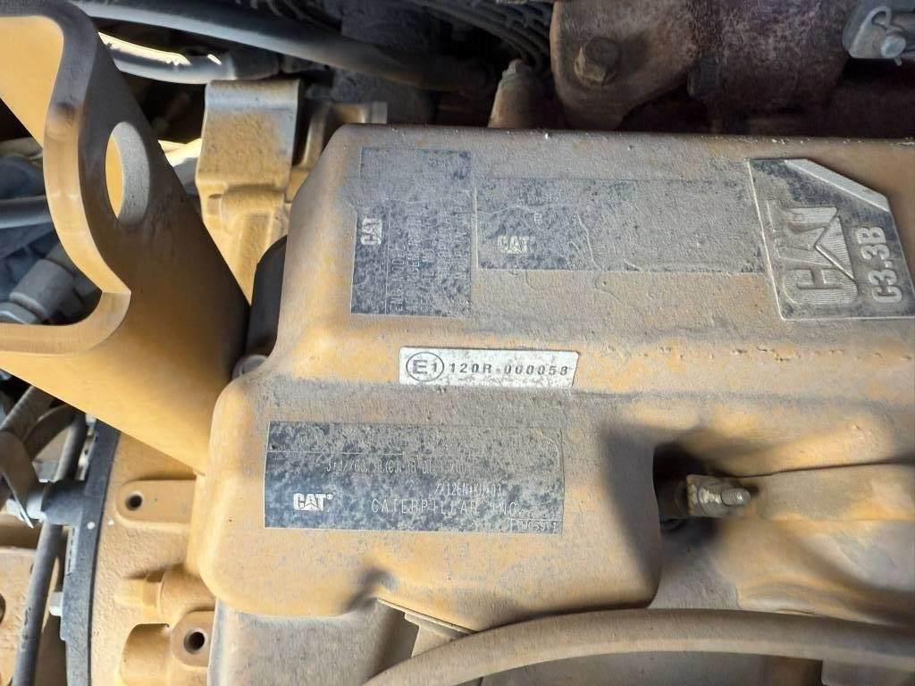 CAT 908 H 2 CAT 908 H 2: slika 10 CAT 908 H 2 CAT 908 H 2: slika 10