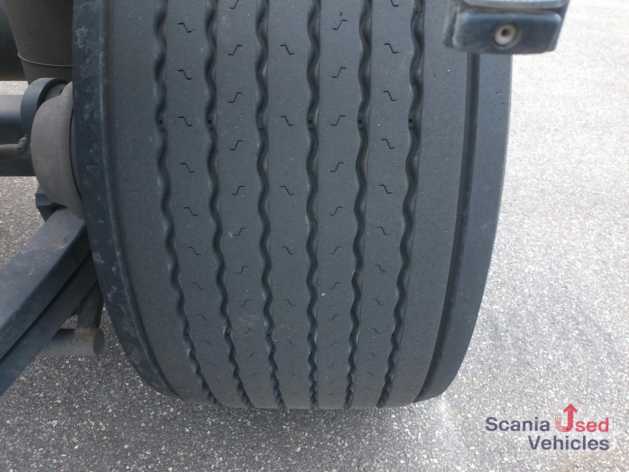 KRONE AZW 18 DB Wechselaufbau verstellbare Deichsel - Prikolica za prevoz kontejnera/ Prikolica sa promenjivim sandukom: slika 3 KRONE AZW 18 DB Wechselaufbau verstellbare Deichsel - Prikolica za prevoz kontejnera/ Prikolica sa promenjivim sandukom: slika 3
