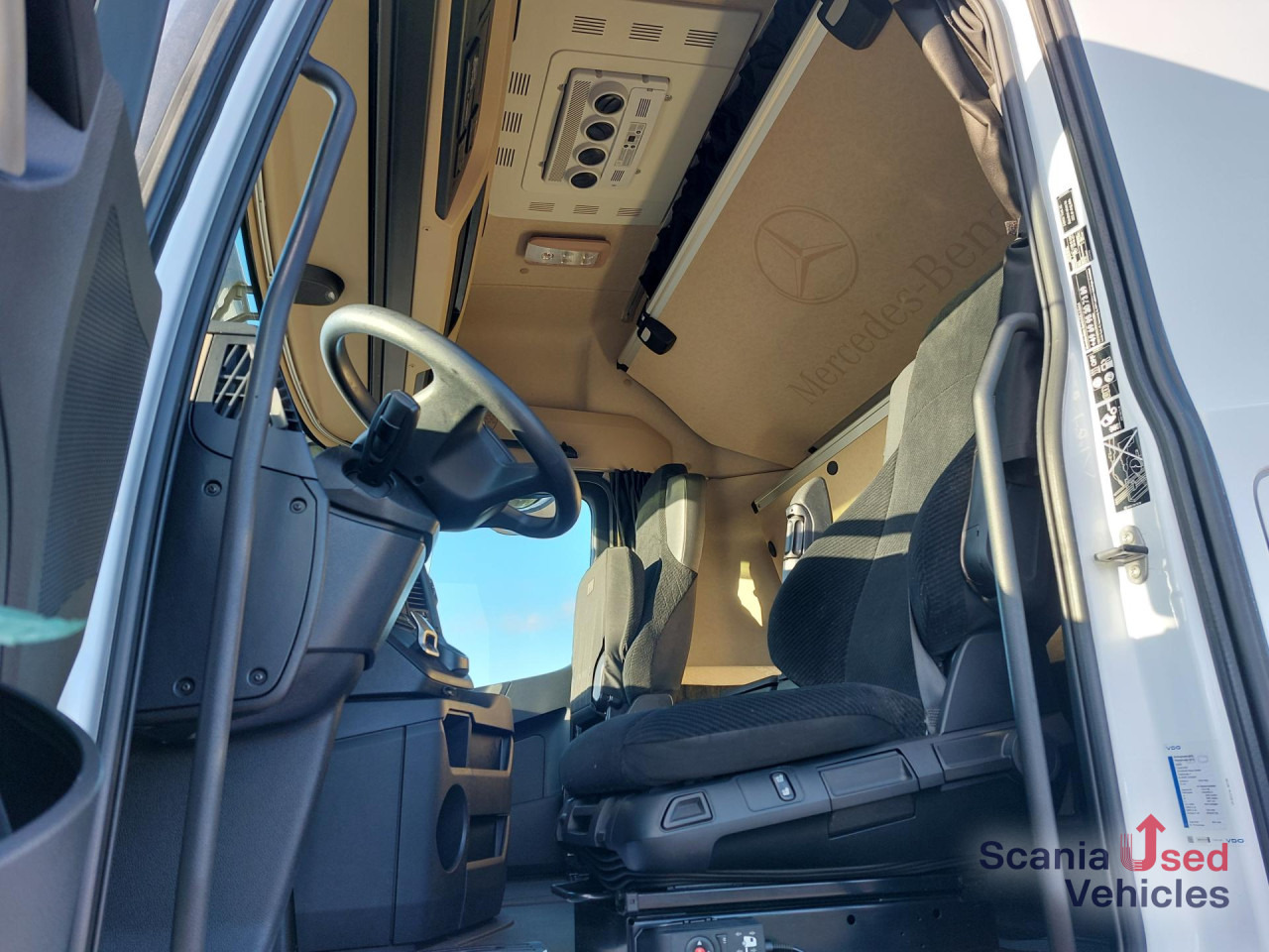 MERCEDES-BENZ 1845L Plane/Edscha NUR KOMPLETT m. ANH.!!! - Kamion sa ceradom: slika 4 MERCEDES-BENZ 1845L Plane/Edscha NUR KOMPLETT m. ANH.!!! - Kamion sa ceradom: slika 4