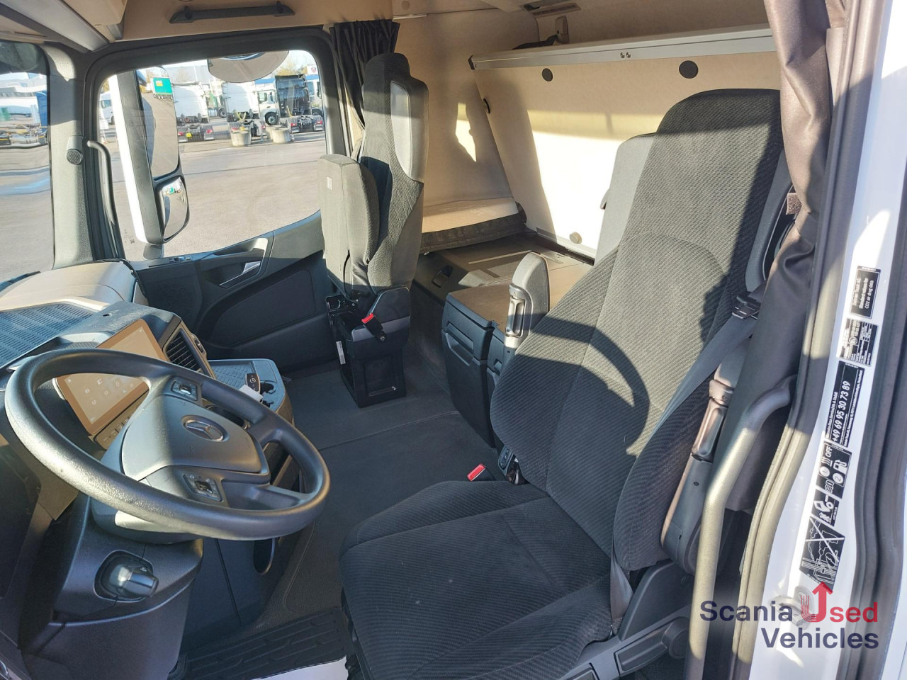 MERCEDES-BENZ 1845L Plane/Edscha NUR KOMPLETT m. ANH.!!! - Kamion sa ceradom: slika 5 MERCEDES-BENZ 1845L Plane/Edscha NUR KOMPLETT m. ANH.!!! - Kamion sa ceradom: slika 5