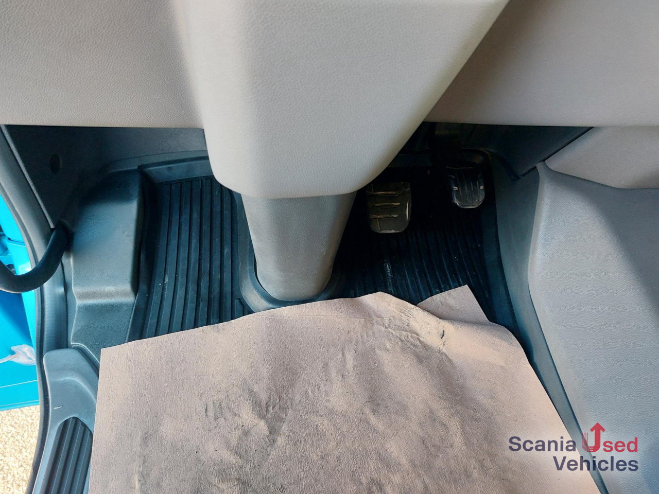 SCANIA R 450 B6x2*4NA - Istovarivač: slika 4 SCANIA R 450 B6x2*4NA - Istovarivač: slika 4