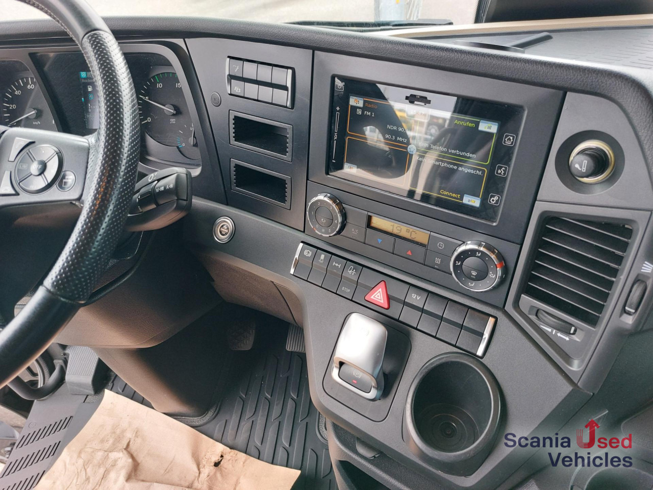 MERCEDES-BENZ Actros 1851 LS - Tegljač: slika 4 MERCEDES-BENZ Actros 1851 LS - Tegljač: slika 4