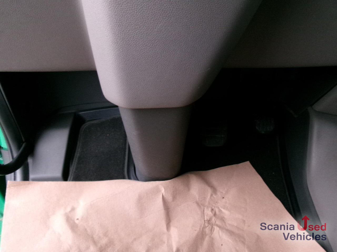 SCANIA R 450 A4x2EB 2 Tanks Standklima TOP!!! - Tegljač: slika 4 SCANIA R 450 A4x2EB 2 Tanks Standklima TOP!!! - Tegljač: slika 4