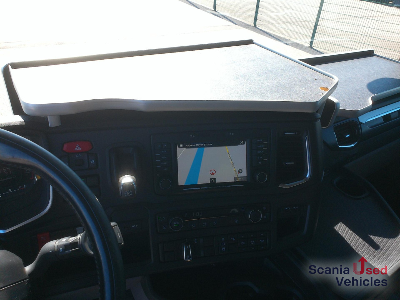 SCANIA R 450 A4x2NA ADR-FL, EXIII, EXII, AT,OX - Tegljač: slika 2 SCANIA R 450 A4x2NA ADR-FL, EXIII, EXII, AT,OX - Tegljač: slika 2