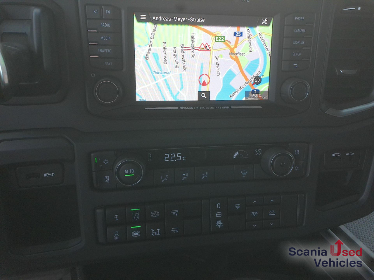 SCANIA R 460 A4x2NA - Tegljač: slika 3 SCANIA R 460 A4x2NA - Tegljač: slika 3