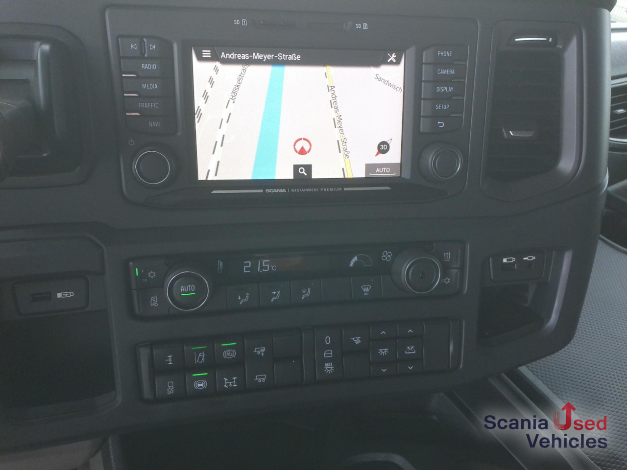 SCANIA R 460 A4x2NA - Tegljač: slika 2 SCANIA R 460 A4x2NA - Tegljač: slika 2