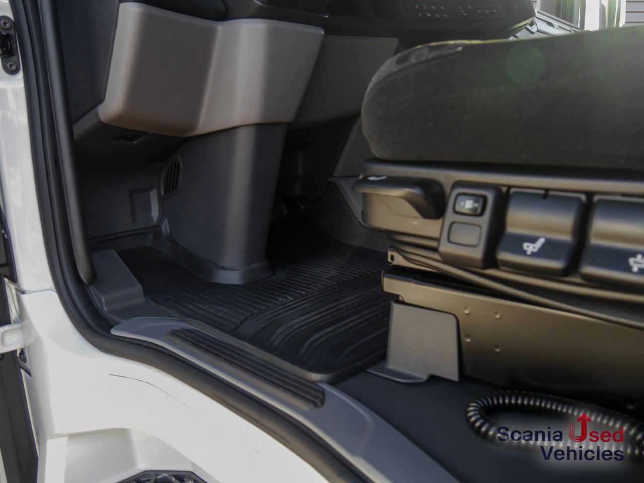 SCANIA R 460 A4x2NA - SUPER - - Tegljač: slika 3 SCANIA R 460 A4x2NA - SUPER - - Tegljač: slika 3