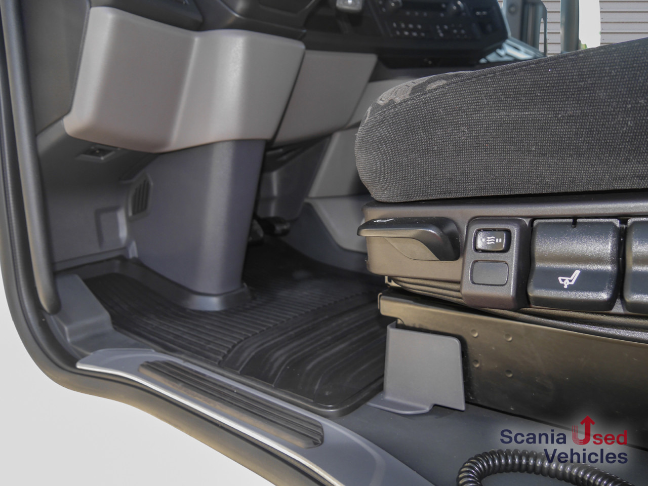 SCANIA R 460 A4x2NA - SUPER - - Tegljač: slika 3 SCANIA R 460 A4x2NA - SUPER - - Tegljač: slika 3