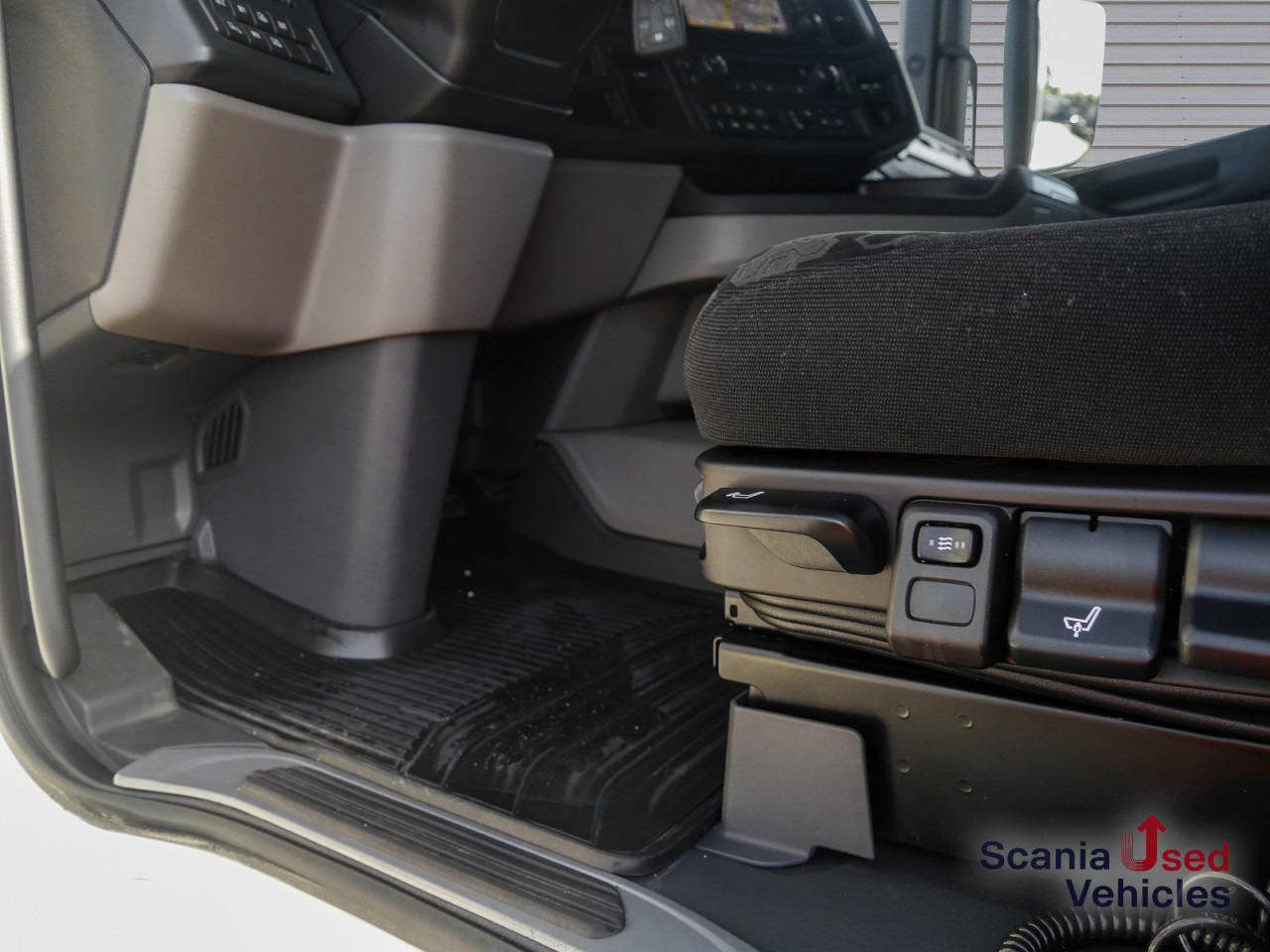 SCANIA R 460 A4x2NA - SUPER - - Tegljač: slika 3 SCANIA R 460 A4x2NA - SUPER - - Tegljač: slika 3