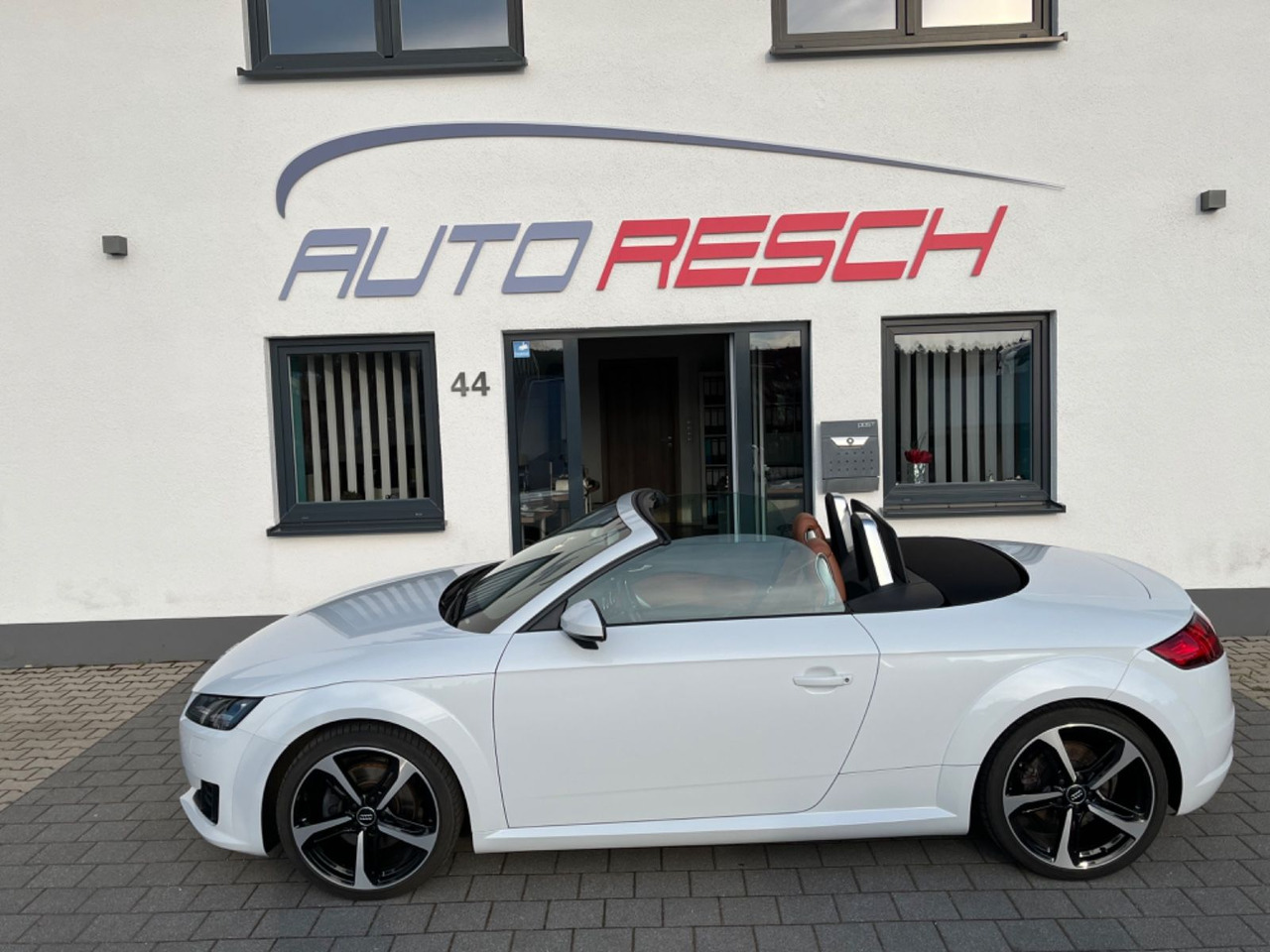 Audi TT Roadster 2.0 TFSI quattro - Automobil: slika 5 Audi TT Roadster 2.0 TFSI quattro - Automobil: slika 5
