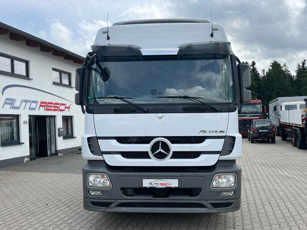 Mercedes-Benz Actros 2544 MP3 Abrollkipper original 84.000KM - Kamion sa hidrauličnom kukom: slika 2 Mercedes-Benz Actros 2544 MP3 Abrollkipper original 84.000KM - Kamion sa hidrauličnom kukom: slika 2