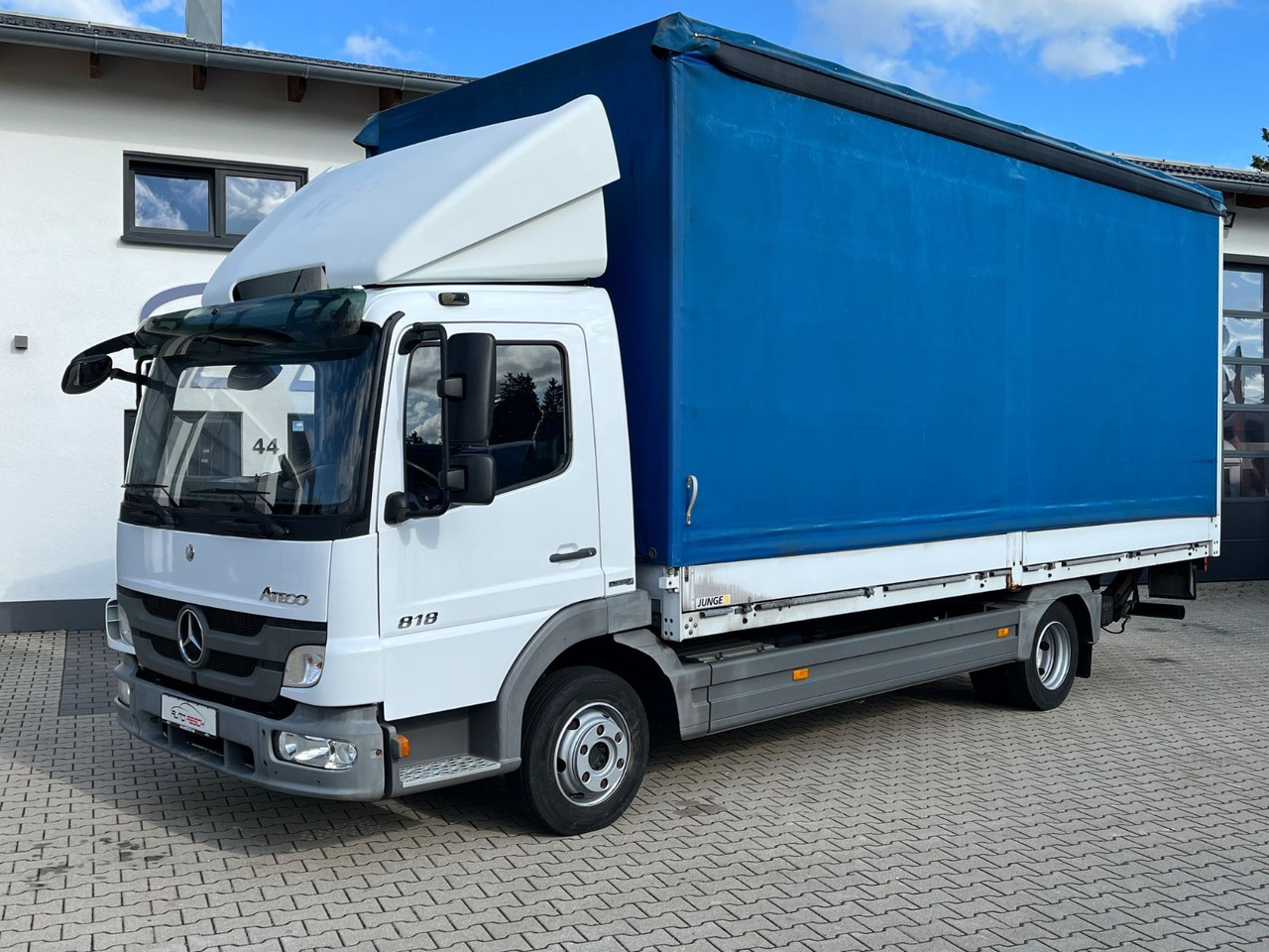 Mercedes-Benz Atego 818 Klima Sperre 74100KM 2,70 Ladehöhe - Dostavno vozilo sa ceradom: slika 1 Mercedes-Benz Atego 818 Klima Sperre 74100KM 2,70 Ladehöhe - Dostavno vozilo sa ceradom: slika 1
