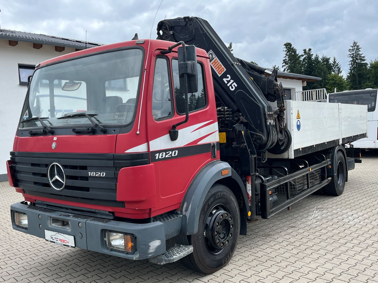 Mercedes-Benz SK 1820 mit HIAB 215-5 mit Jib und Winde - Kamion sa tovarnim sandukom, Kamion sa dizalicom: slika 4 Mercedes-Benz SK 1820 mit HIAB 215-5 mit Jib und Winde - Kamion sa tovarnim sandukom, Kamion sa dizalicom: slika 4