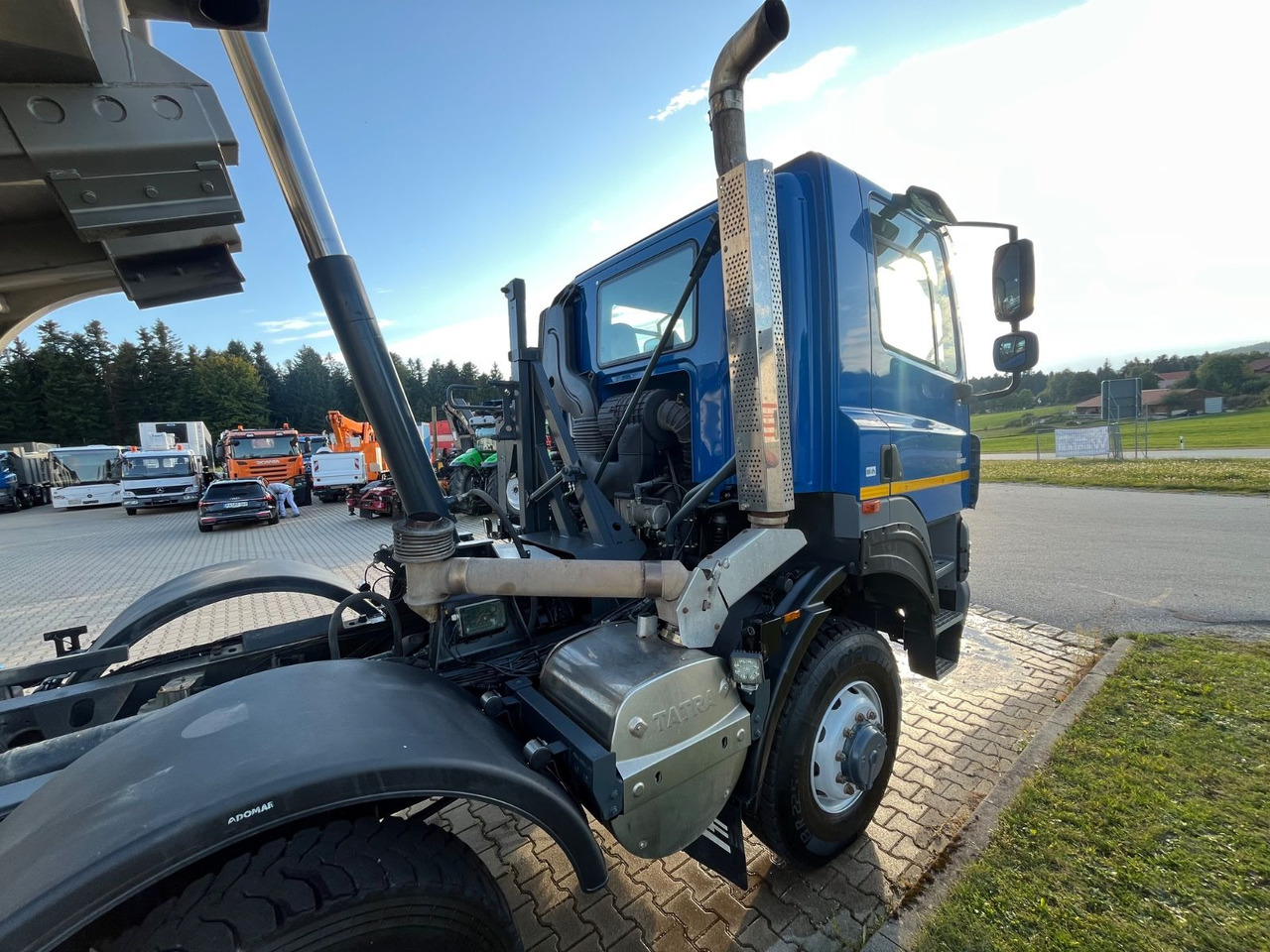 Tatra Phoenix 460T 158 8x8 20m³ Kippmulde - Istovarivač: slika 4 Tatra Phoenix 460T 158 8x8 20m³ Kippmulde - Istovarivač: slika 4