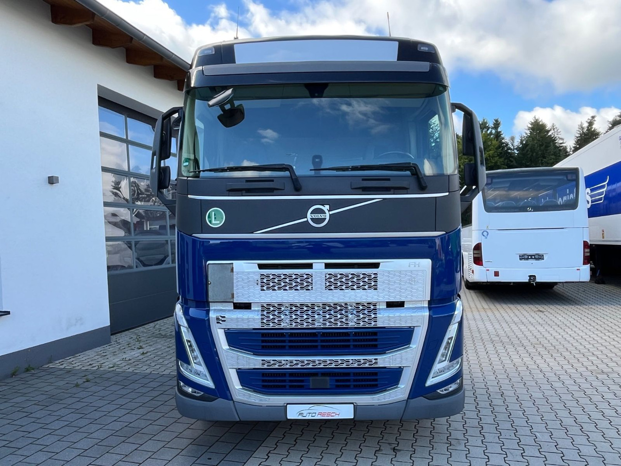 Volvo FH 460 I-SAVE ACC LED neues Modell - Tegljač: slika 4 Volvo FH 460 I-SAVE ACC LED neues Modell - Tegljač: slika 4