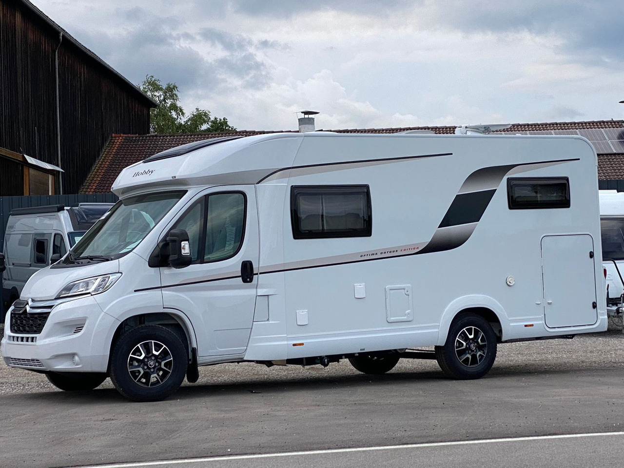 Hobby OPTIMA ONTOUR EDITION V65 GE NAVI MARKISE SAT - Poluintegrisani kamper: slika 4 Hobby OPTIMA ONTOUR EDITION V65 GE NAVI MARKISE SAT - Poluintegrisani kamper: slika 4