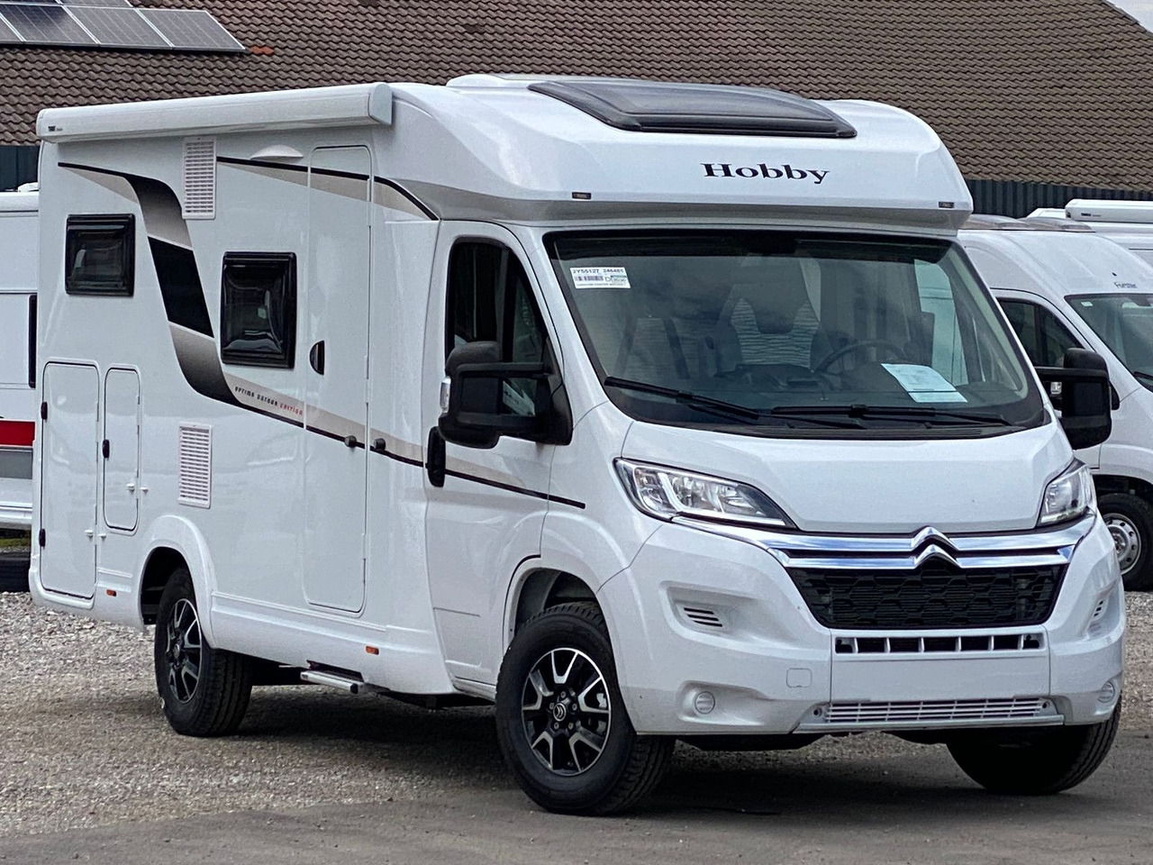 Hobby OPTIMA ONTOUR EDITION V65 GE NAVI MARKISE SAT - Poluintegrisani kamper: slika 1 Hobby OPTIMA ONTOUR EDITION V65 GE NAVI MARKISE SAT - Poluintegrisani kamper: slika 1