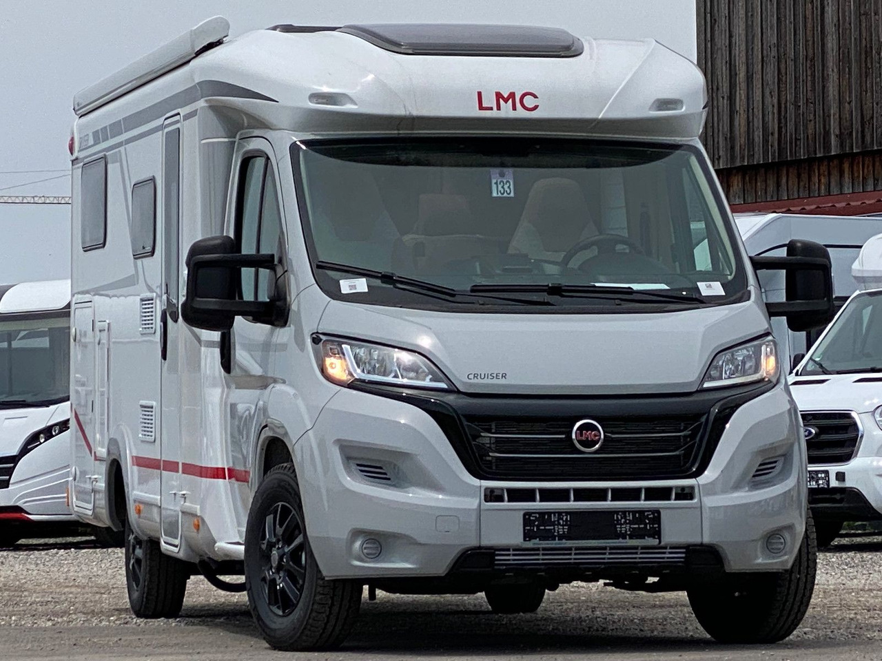 LMC Cruiser V 646 G, SAT, Navi, Sondermodell,16 Zoll - Poluintegrisani kamper: slika 1 LMC Cruiser V 646 G, SAT, Navi, Sondermodell,16 Zoll - Poluintegrisani kamper: slika 1
