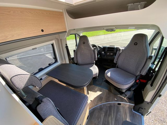 Kamp kombi novi Sunlight Cliff 640 mit Längsbetten,Modell 25: slika 13