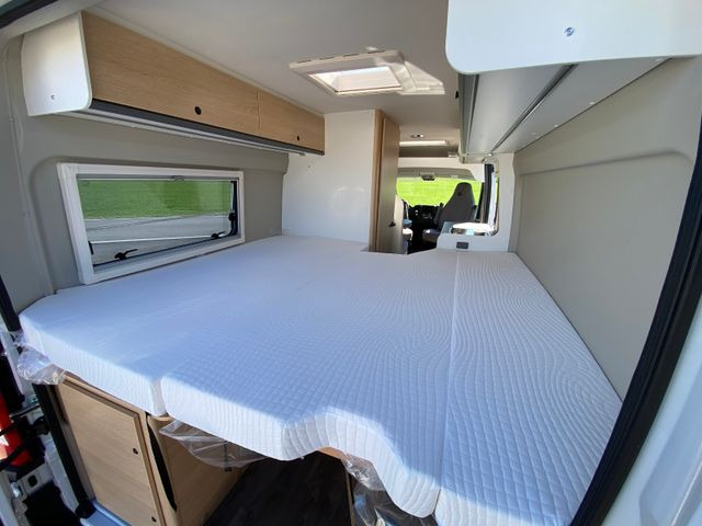 Kamp kombi novi Sunlight Cliff 640 mit Längsbetten,Modell 25: slika 19