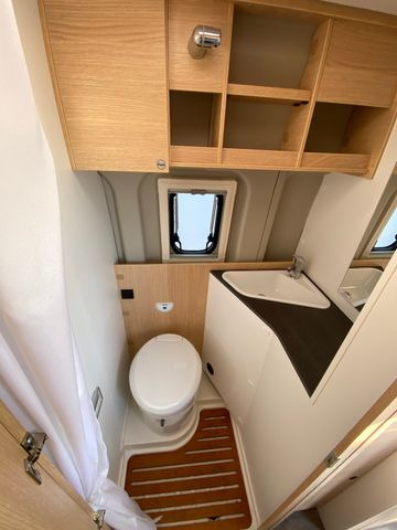 Kamp kombi novi Sunlight Cliff 640 mit Längsbetten,Modell 25: slika 12