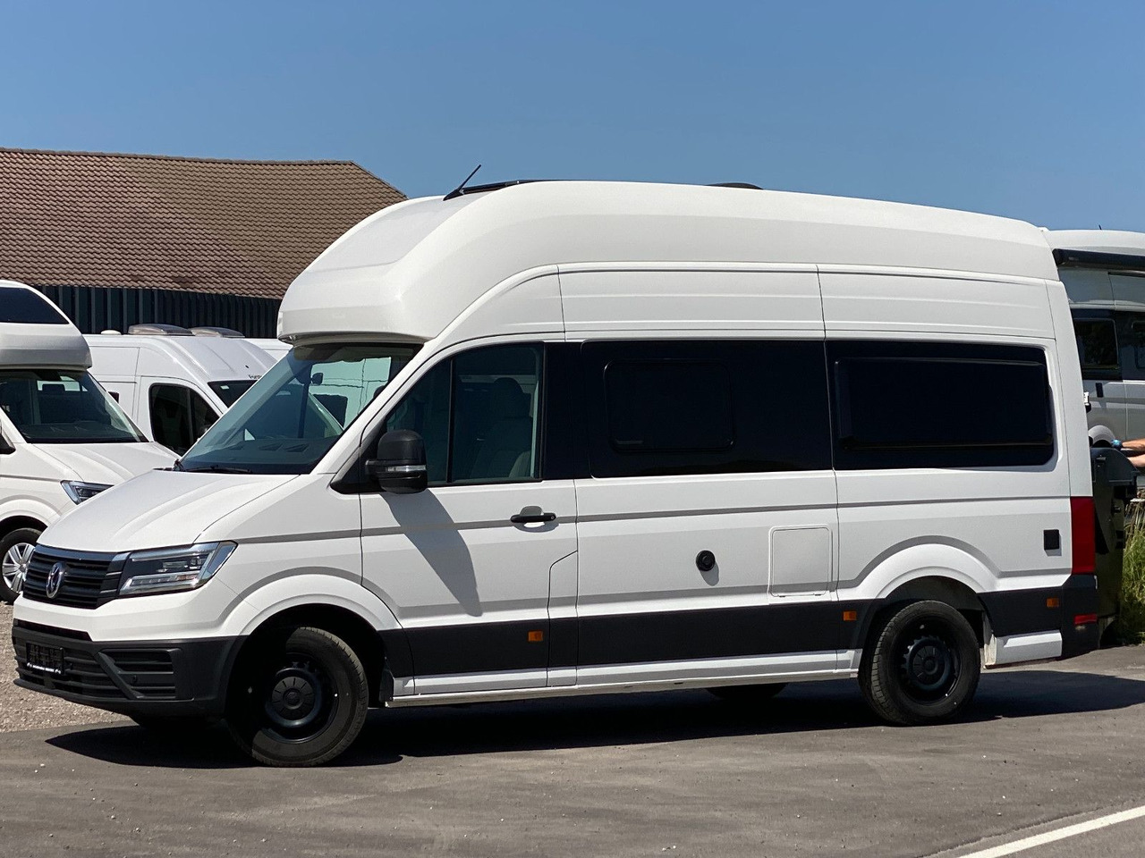 Volkswagen Grand California 600 FW, 3/4 Bett - Kamp kombi: slika 1 Volkswagen Grand California 600 FW, 3/4 Bett - Kamp kombi: slika 1