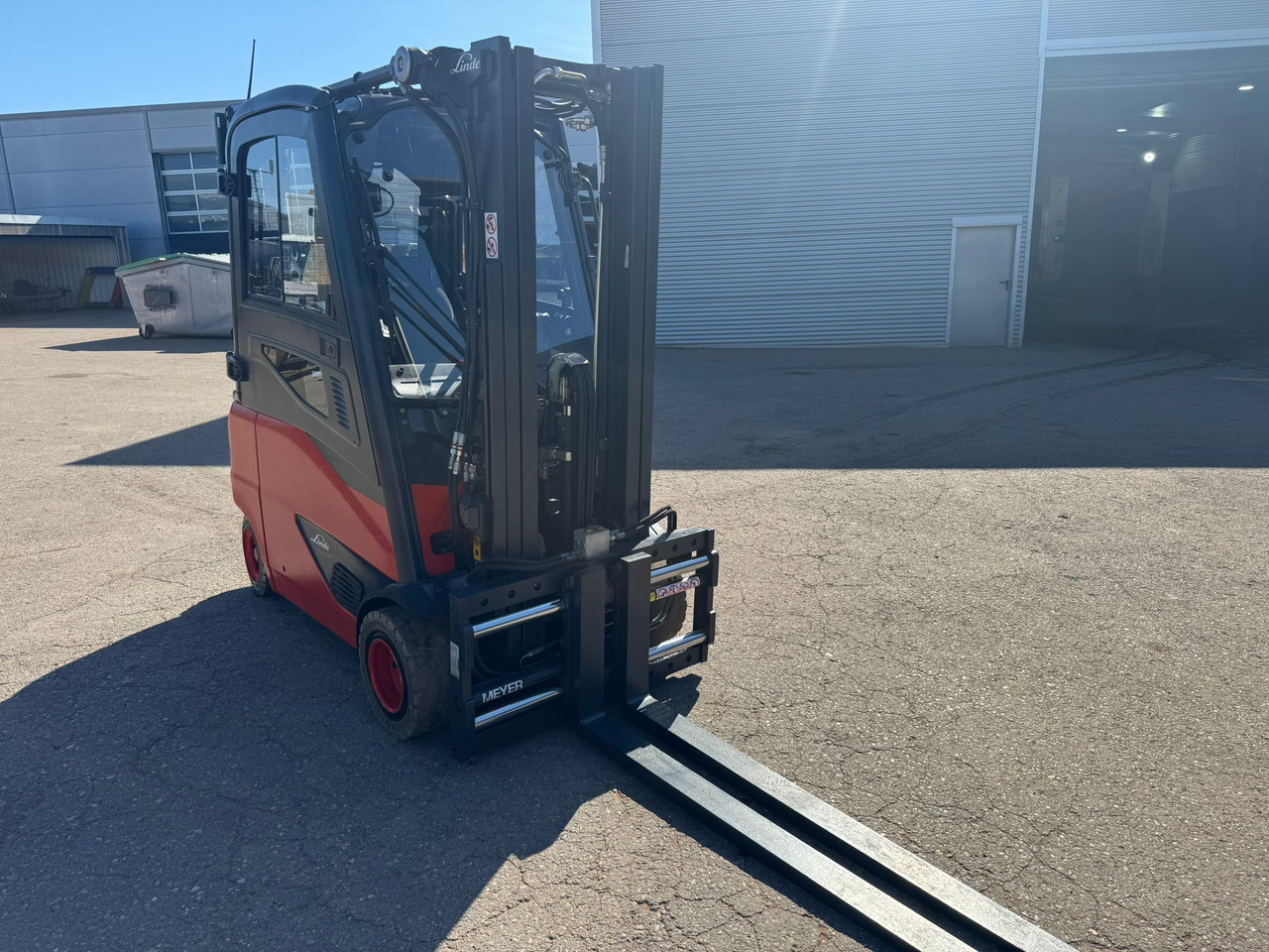 LINDE E20PHL-02 Elektro Triplex Kabine Heizung integriertes Ladegerät - Električni viljuškar: slika 2 LINDE E20PHL-02 Elektro Triplex Kabine Heizung integriertes Ladegerät - Električni viljuškar: slika 2