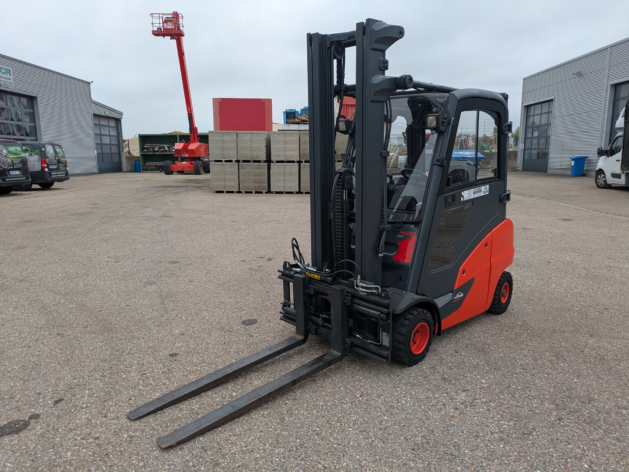 Linde H20D-01 Diesel Stapler Triplexmast Kabine Heizung ZVG - Dizel viljuškar: slika 1 Linde H20D-01 Diesel Stapler Triplexmast Kabine Heizung ZVG - Dizel viljuškar: slika 1