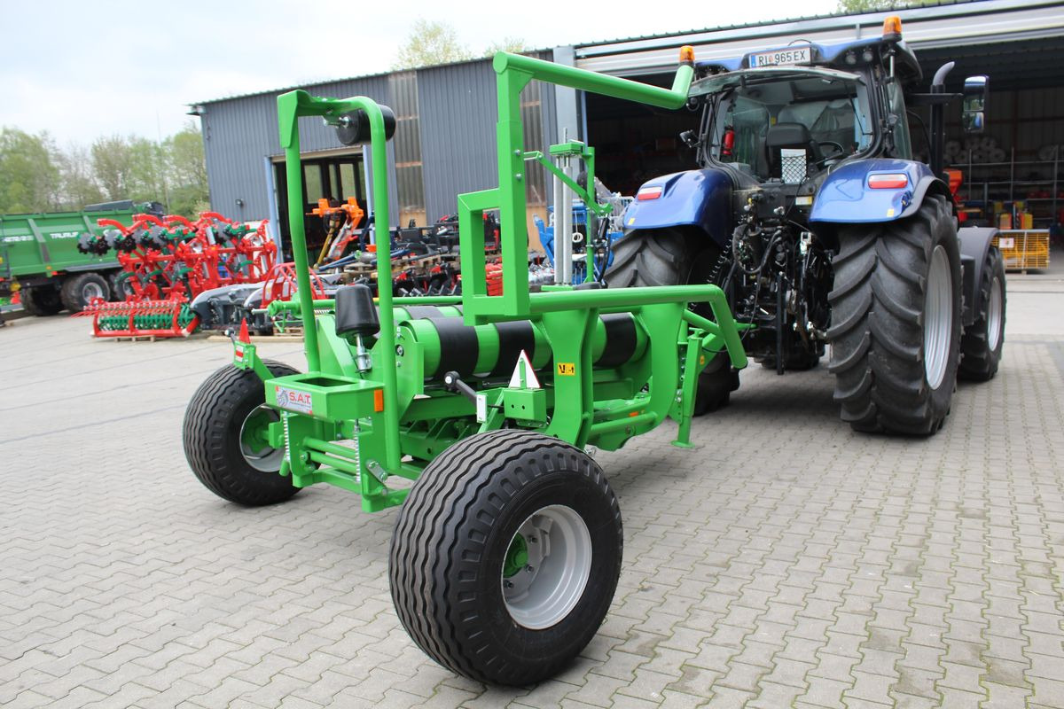 Intertech Wickelmaschine IT 1500 - Omotač za bale: slika 1 Intertech Wickelmaschine IT 1500 - Omotač za bale: slika 1